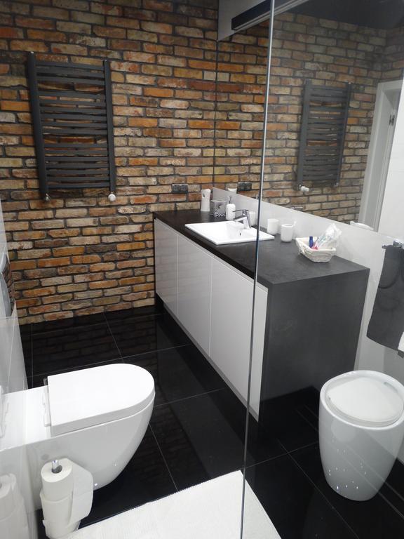 Black&White Apartment- Wierzbowa 5 Poznan Ngoại thất bức ảnh